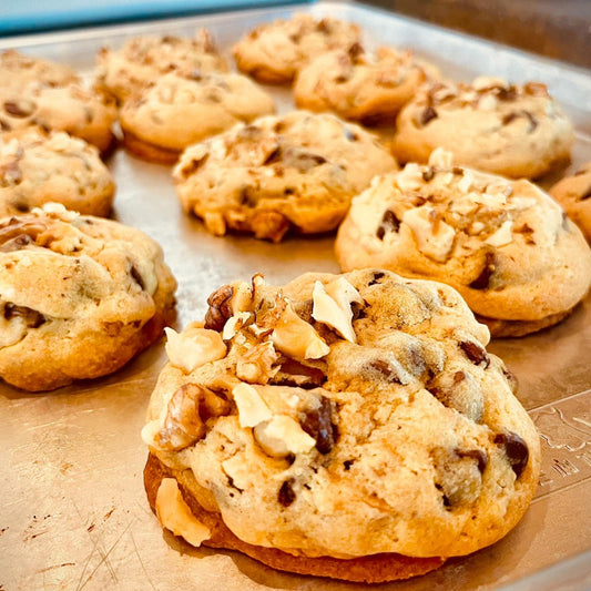 Chocolate Chip Walnut Cookies (13 cookies)